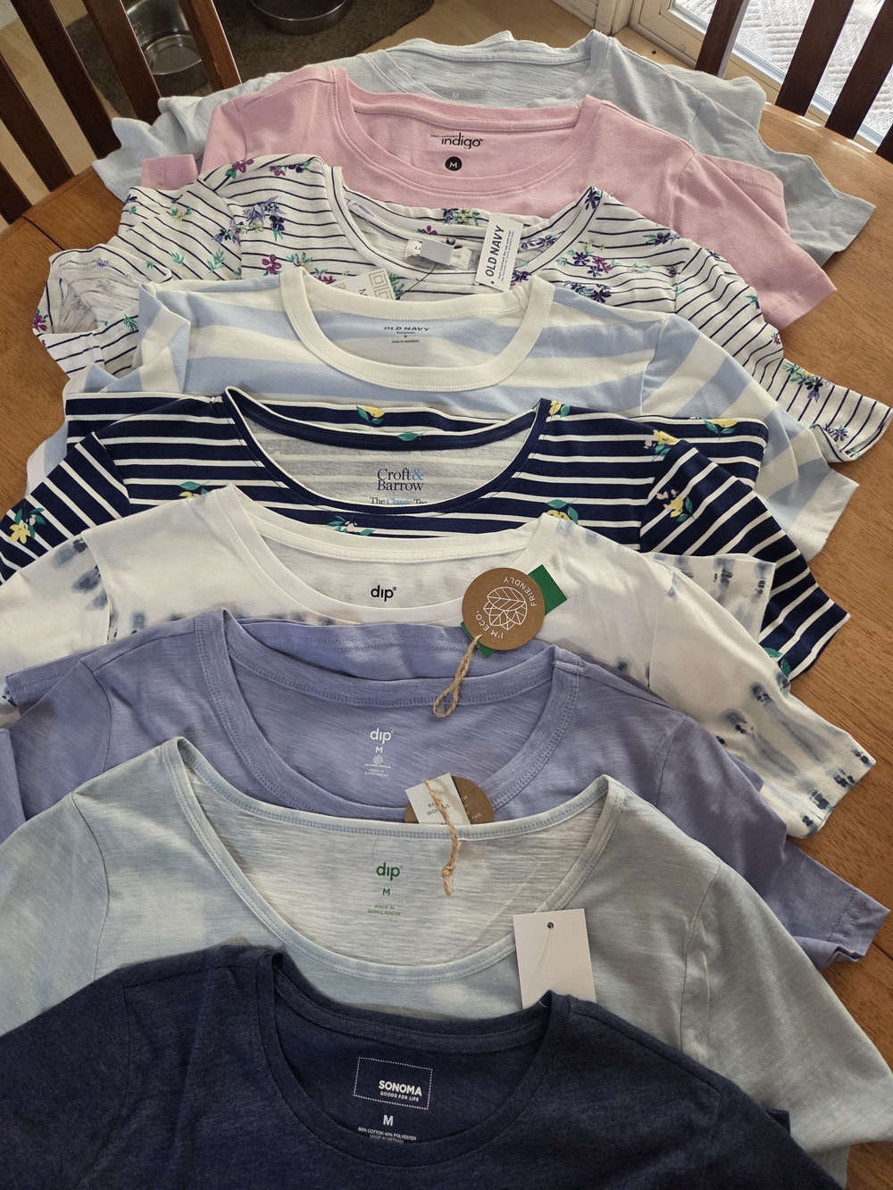Old Navy Womens' Short Sleeve Tees - Navy, Light Blue, Lavender & Pink Mix